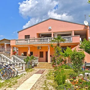 apartments-blue-324.in-istria.net/